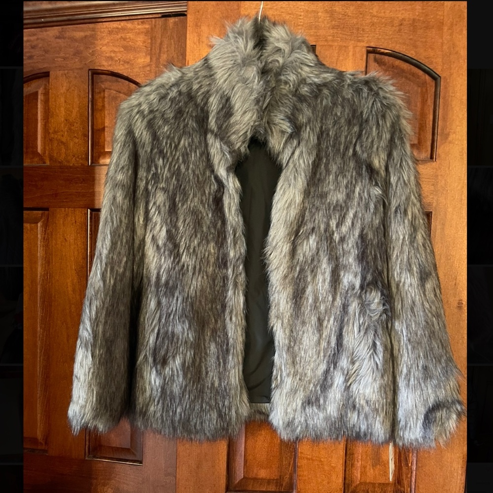 Beautiful Double Sided Faux Fur Coat🤩